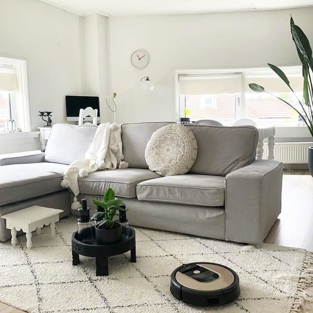 Εκτός από έναν ανεκτίμητο βοηθό, οι ρομποτικές σκούπες της iRobot είναι και ένα «κόσμημα» στο σπίτι σας! 

@mandyvbergen, thank you for sharing your roomba 976 with us :)

Ζήστε χωρίς περιορισμούς!

👉 link in bio

#irobot #irobotgreece #irobotgr #roomba #braava #roomba976